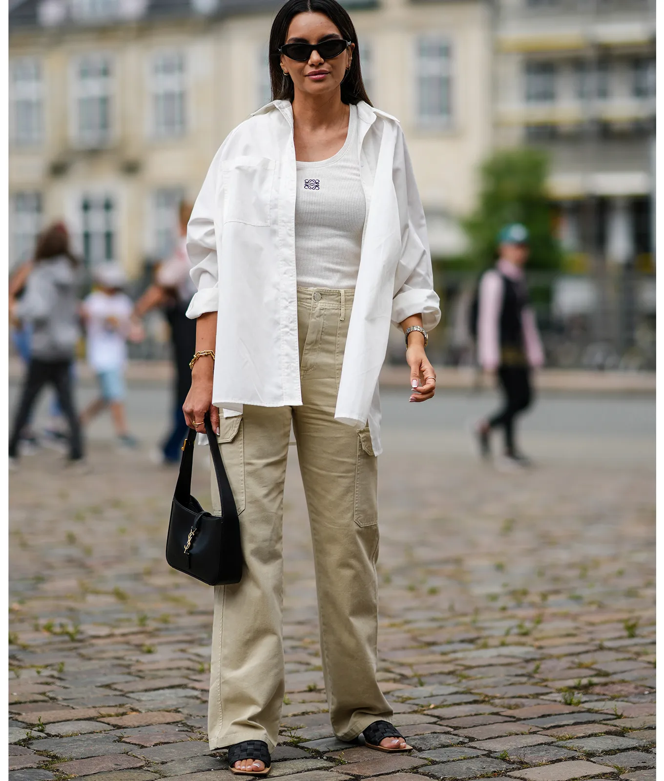 Finding Perfect Footwear For Women Cargo Pants